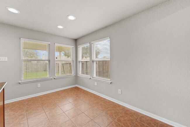 Building Photo - 21615 Mt Elbrus Way