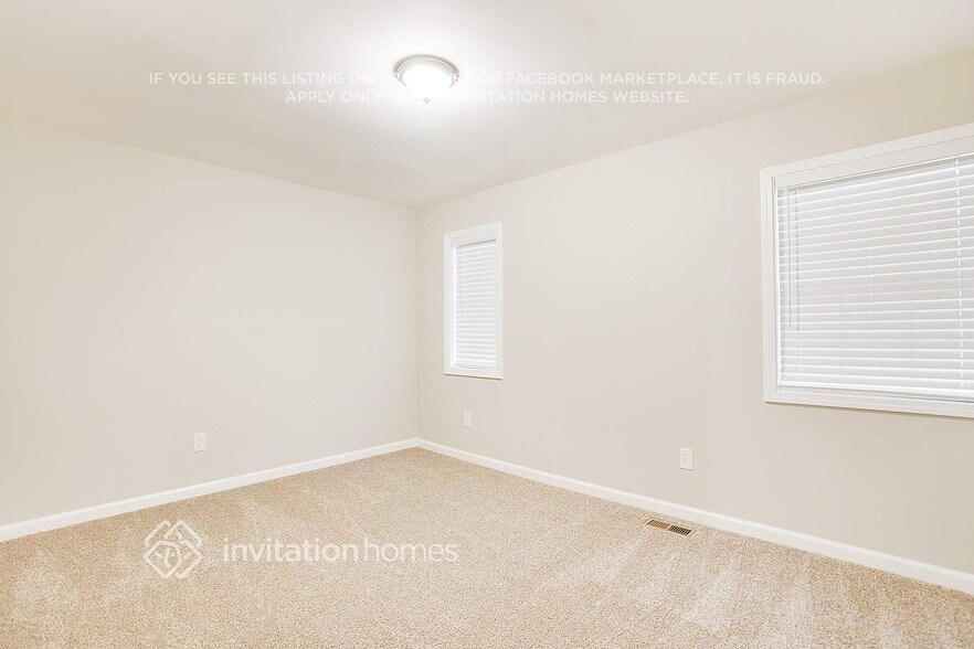 Building Photo - 5545 Gibson Dr