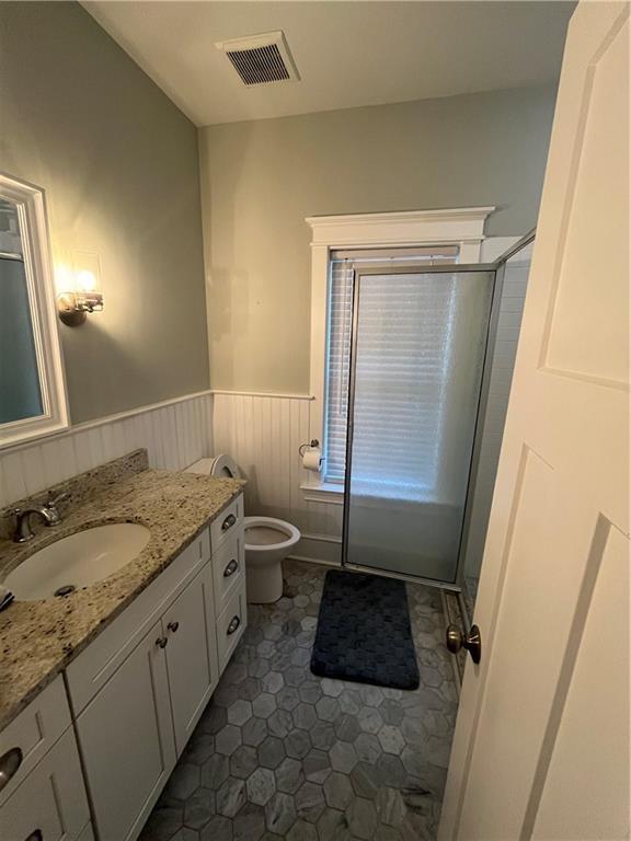 Building Photo - 605 Demere Way