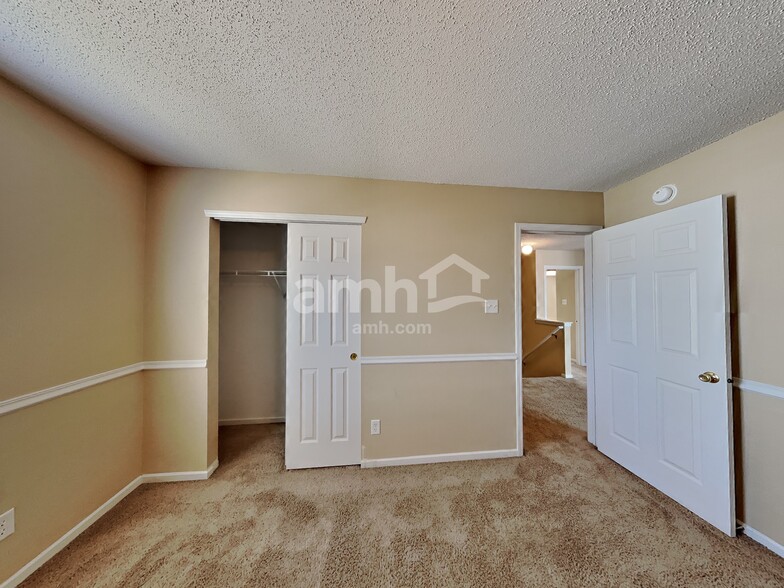 Building Photo - 6804 Woodland Heights Dr