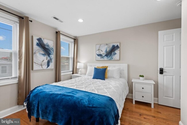 Building Photo - 2235 E Chase St