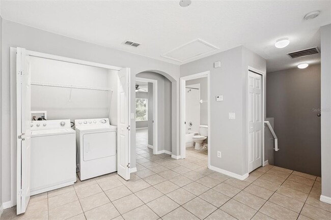 Building Photo - 3757 Clubside Pointe Dr