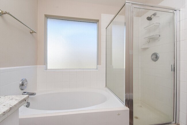 Building Photo - 20922 Barbons Heath Ct