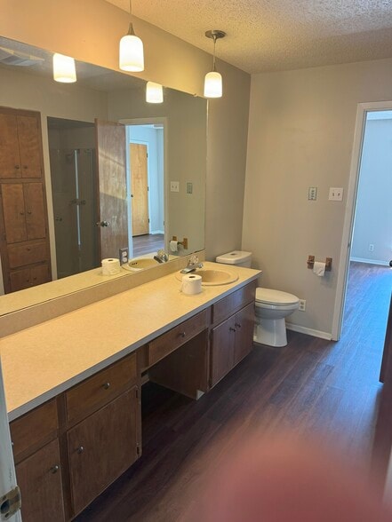 Bath - 6333 Kelly Dr