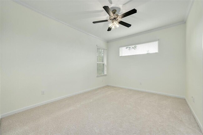 Building Photo - 4707 Rosedale Ave