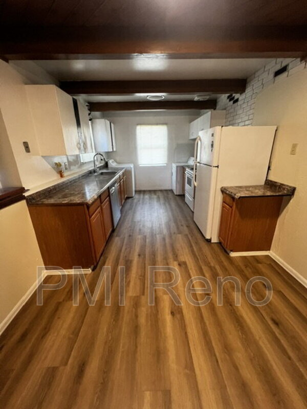 Building Photo - 345 Raffetto Dr