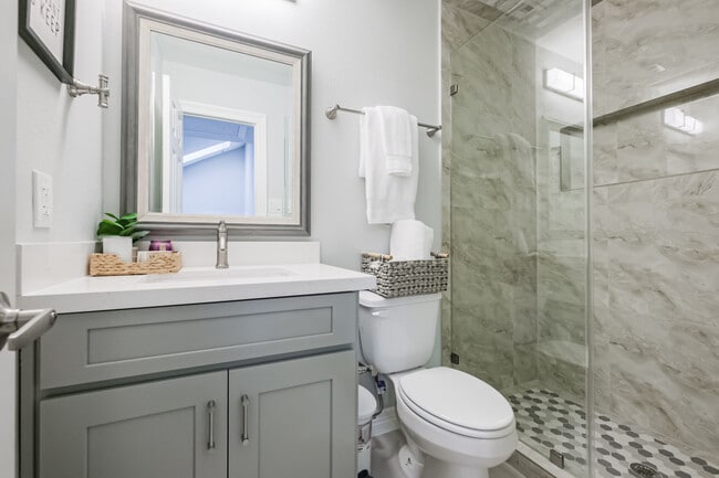 Recently remodeled bathroom - 11643 Village Place Dr