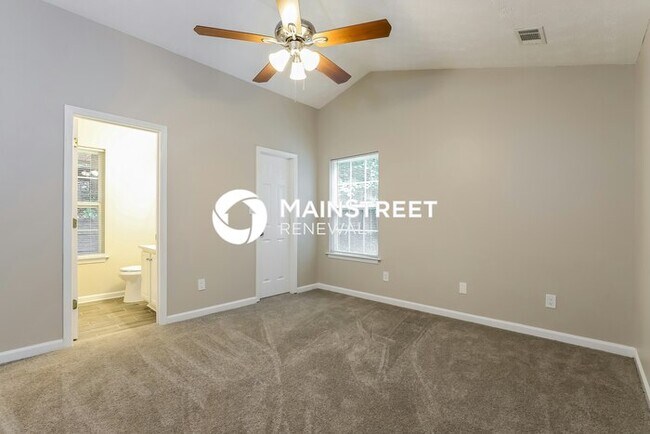 Building Photo - 3 Bedroom Pet-Friendly Home in Gainesville, GA with Main Street Renewal