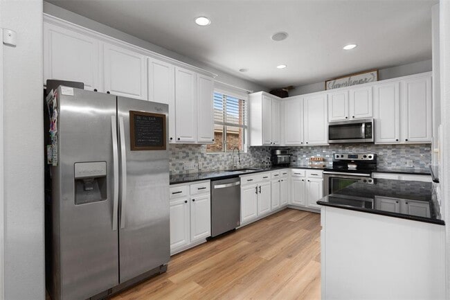 Building Photo - 1406 Grande Mesa Dr