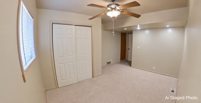Building Photo - 2041 Shirley Ln