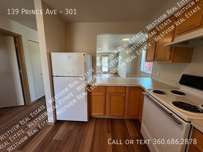 Building Photo - 139 Prince Ave