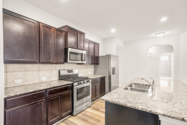 Building Photo - Single Story RedBird Ranch Rental! No Carp...