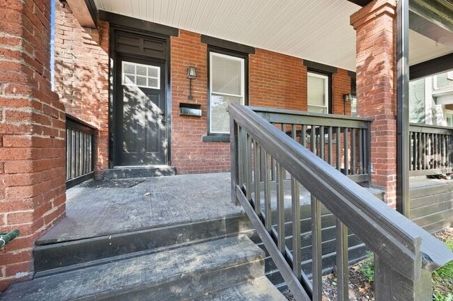Building Photo - 371 Berkeley Rd