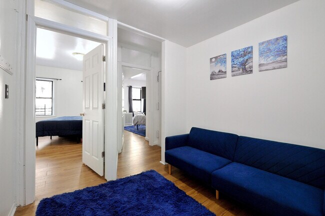 Primary Photo - 370 8th Ave