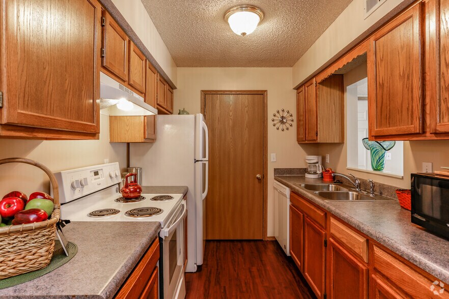 Ozark Plantation 4800 N 22nd St Ozark MO 65721 Apartment Finder