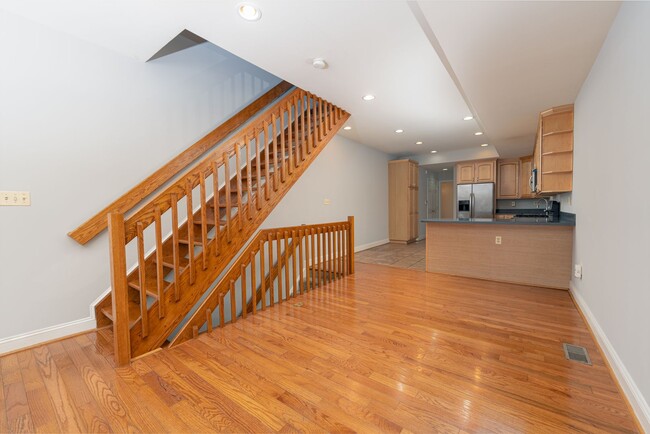 Building Photo - 3-Bedroom Home with Finished Basement in P...