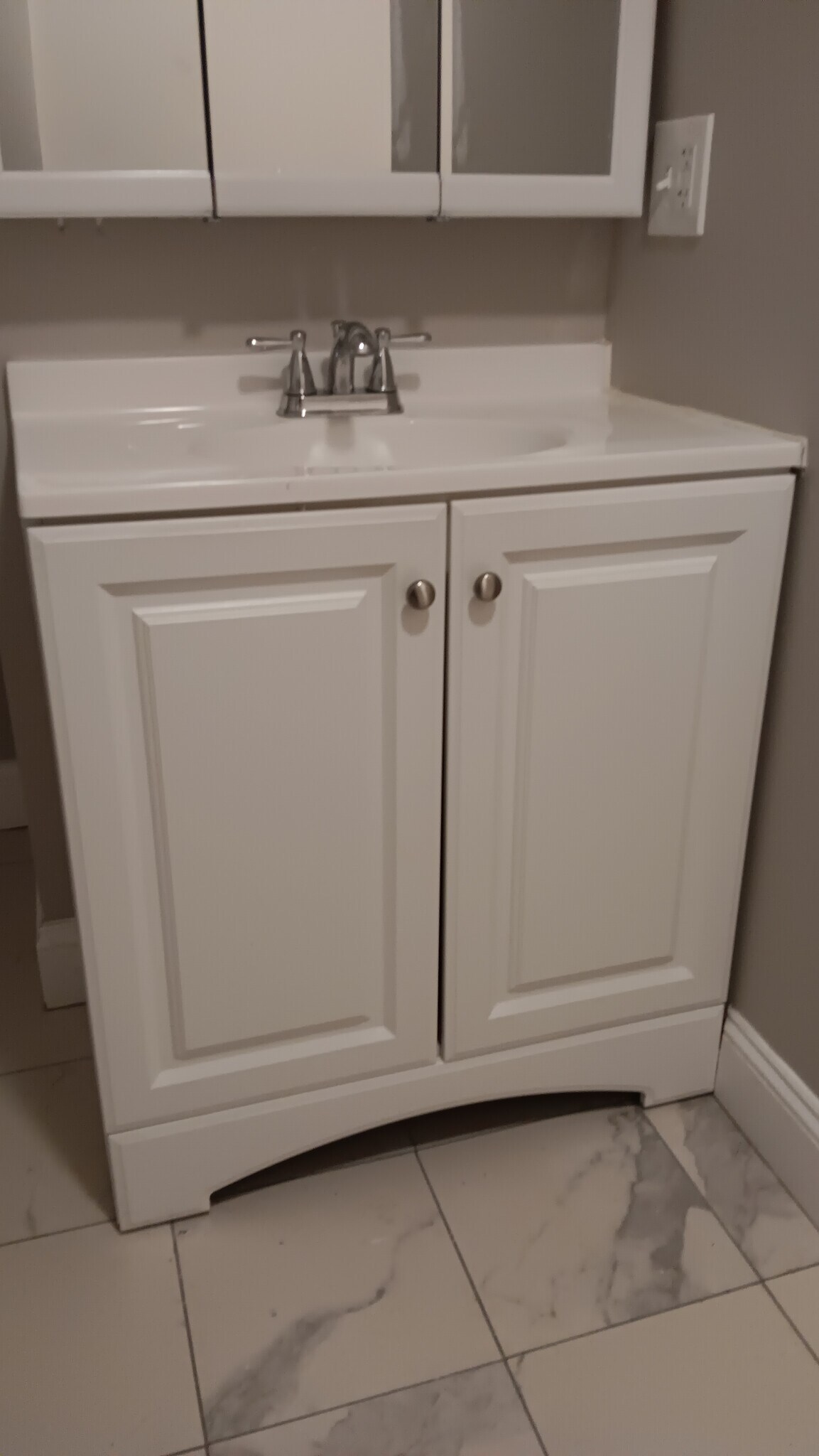 Building Photo - 633 Haverhill St