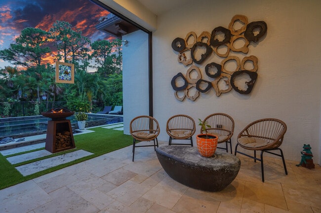 Building Photo - 4218 Mendel Ln