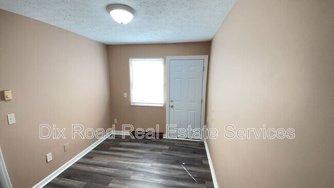 Building Photo - 1107 Hunt Ave