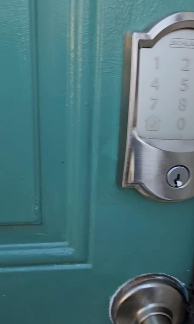 Building Photo - 827 N Caroline St