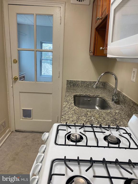 Building Photo - 531 E Bellefonte Ave