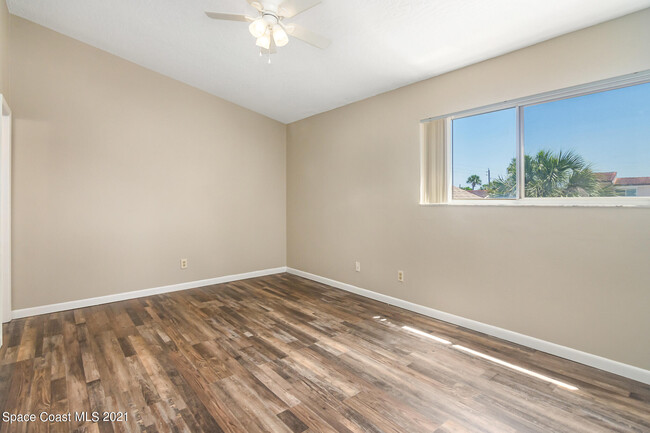 Building Photo - 1106 Ashley Ave