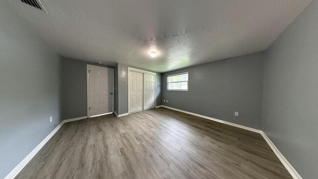Building Photo - 8240 Krag Dr