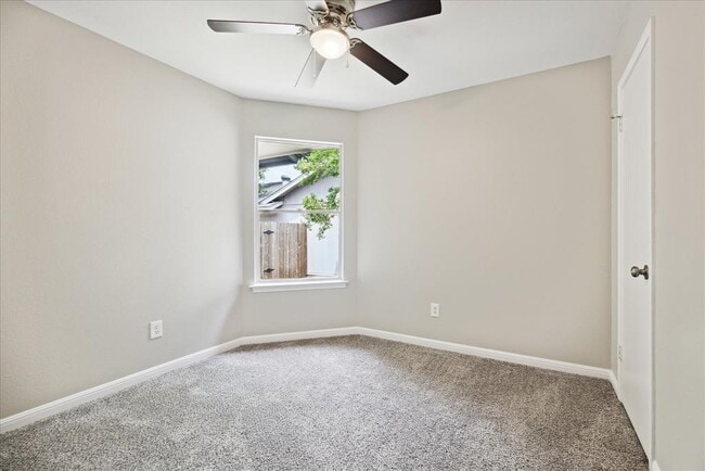 Building Photo - 12804 Humphrey Dr