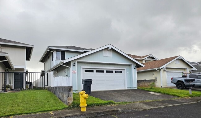 Building Photo - 113A28 - 98-2009 Kaahumanu Street, Apt. F