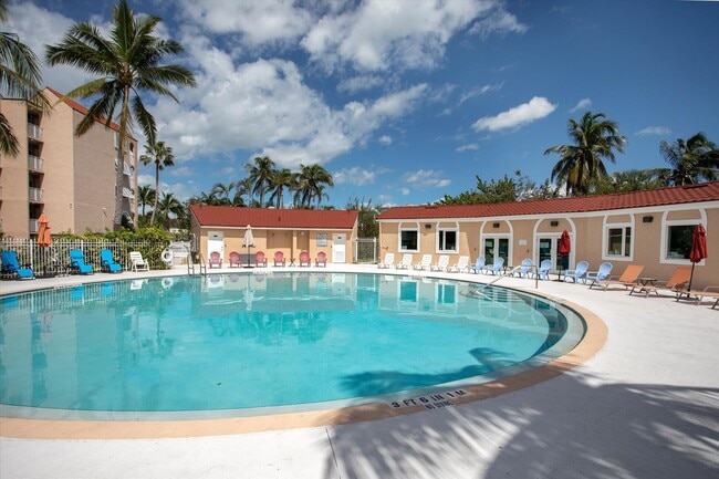 Building Photo - Fully Furnished 2BR/2BA at Las Salinas with Pool, Gym & Parking for Two