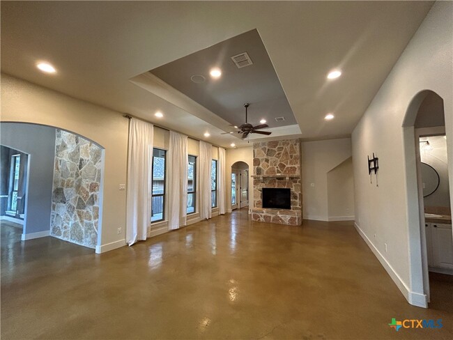 Building Photo - 406 Williams Way