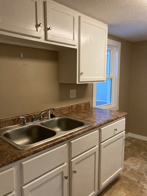 Building Photo - 2407 D Ave