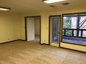 Building Photo - 970 Dewing Ave