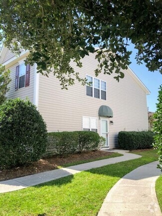Building Photo - 733 Sunseeker Dr