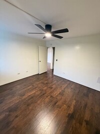 Building Photo - 521 Hahaione St