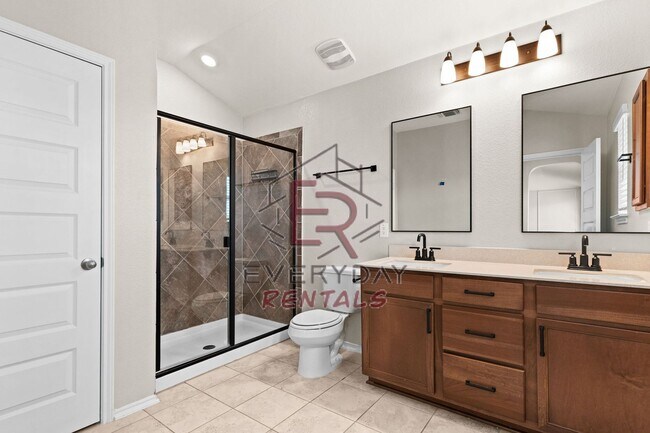 Building Photo - Large 3 bedroom close to I-35 in Belton