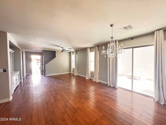 Building Photo - 1312 S Loback Ln