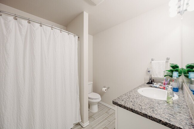 Building Photo - 9007 Antelope Ave