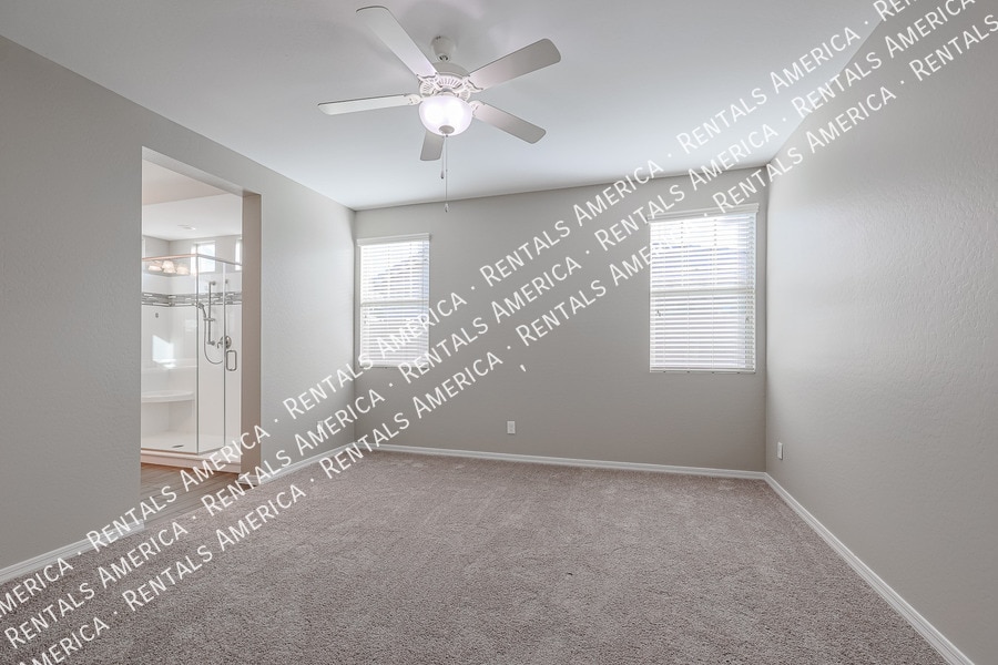 Building Photo - 3725 E Turley St