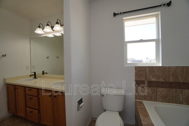 Building Photo - 4776 Blackhawk Wy