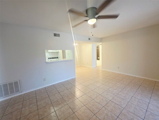 Building Photo - 12511 Ashford Meadow Dr