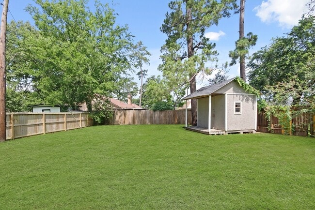 Building Photo - 24607 Green Moss Dr