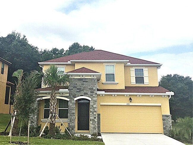 Building Photo - 221 Crestrun Loop