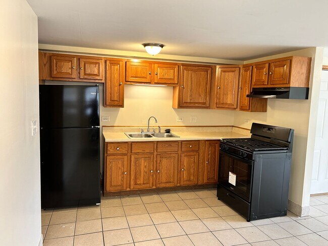 Building Photo - 1838 50th Ct