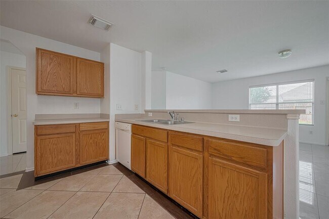 Building Photo - 6814 Shallow River Ct