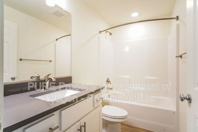 Building Photo - 22025 NE Halsey St