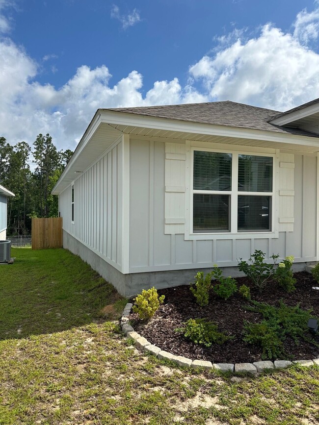 Building Photo - 8670 Pathstone Blvd