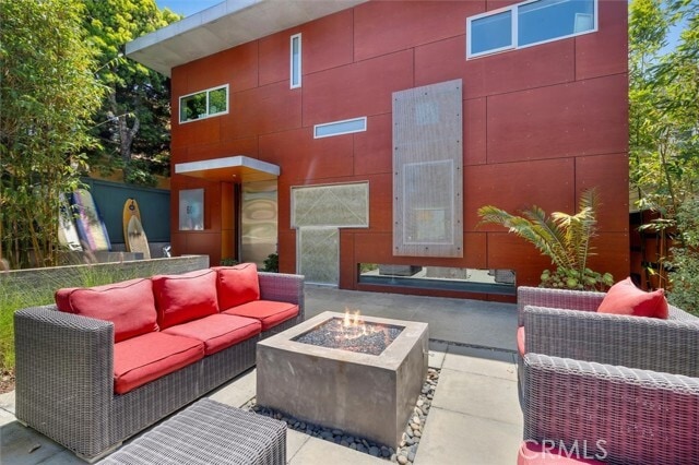 Building Photo - 604 33rd St