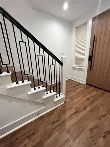 Building Photo - 13325 Bee St