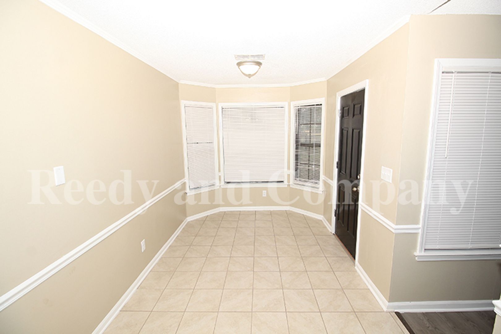 Building Photo - 4682 Sandy Park Dr